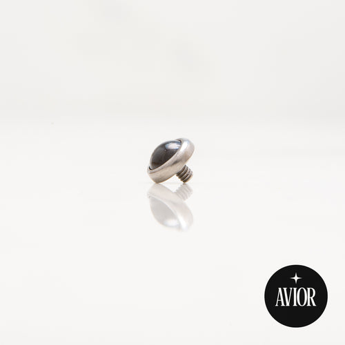 Dermal top - Crni kamen - 4 mm, Titan
