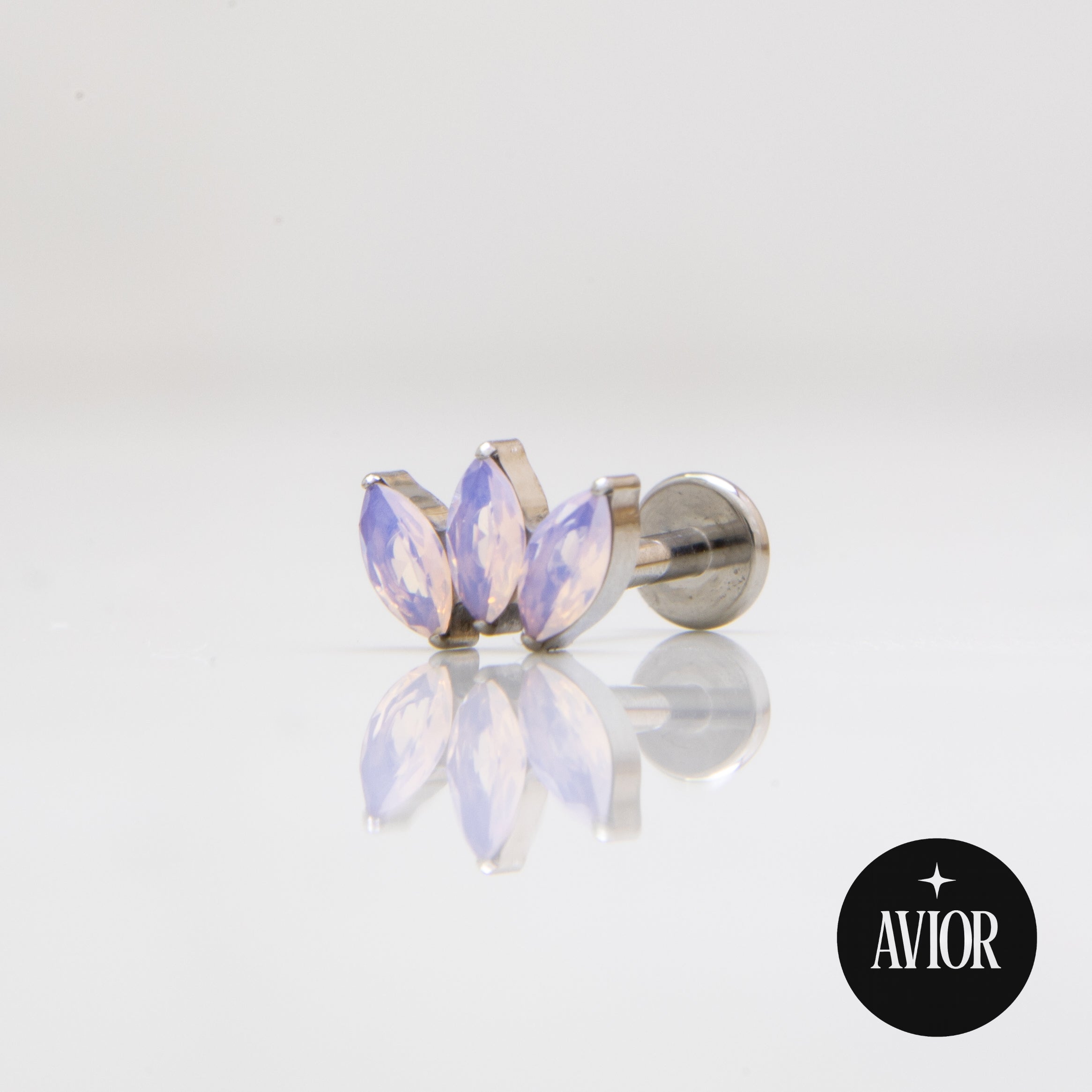 Nakit - Bijeli lotus + šipkica - Titan