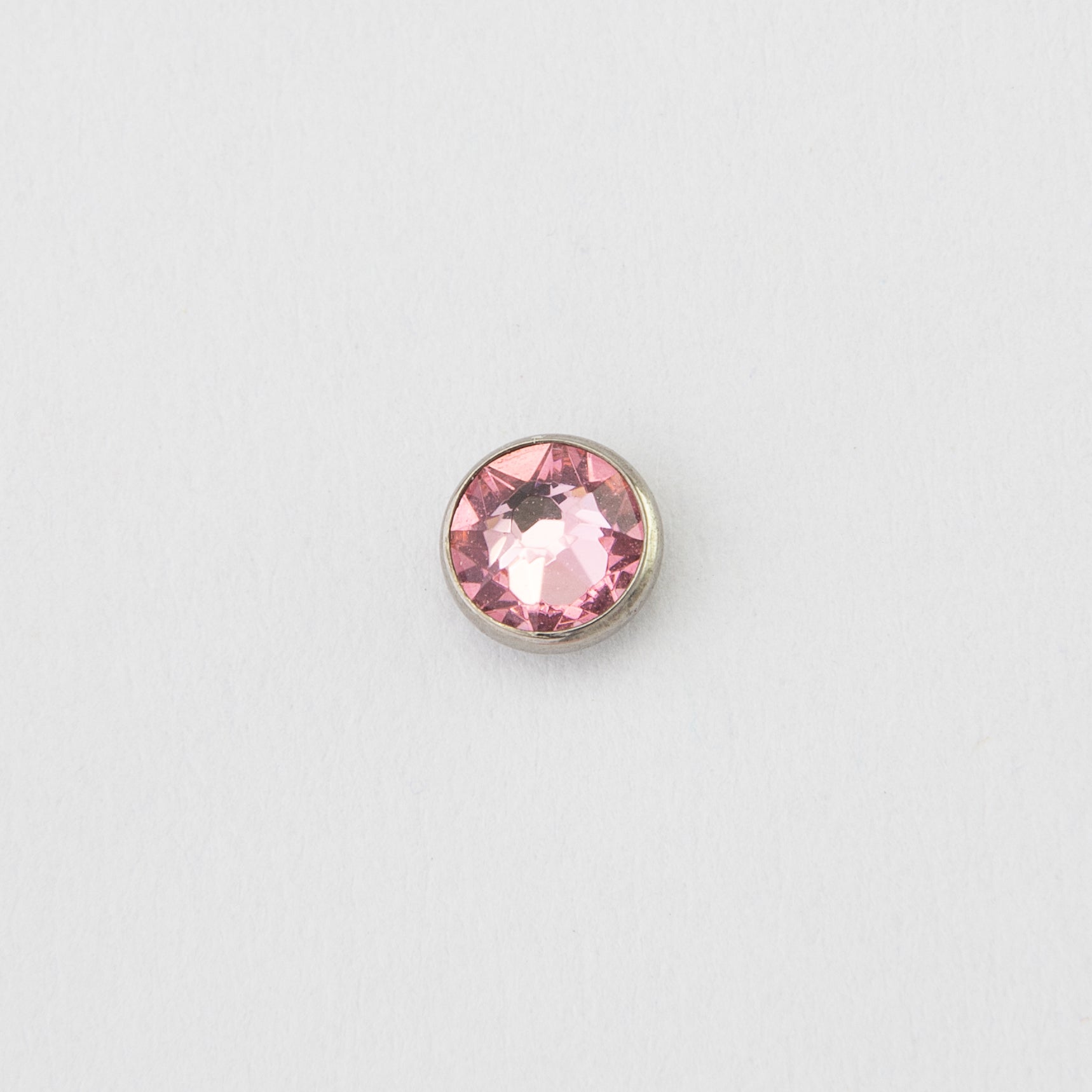 Dermal top - Rozi cirkon - 4 mm Titan