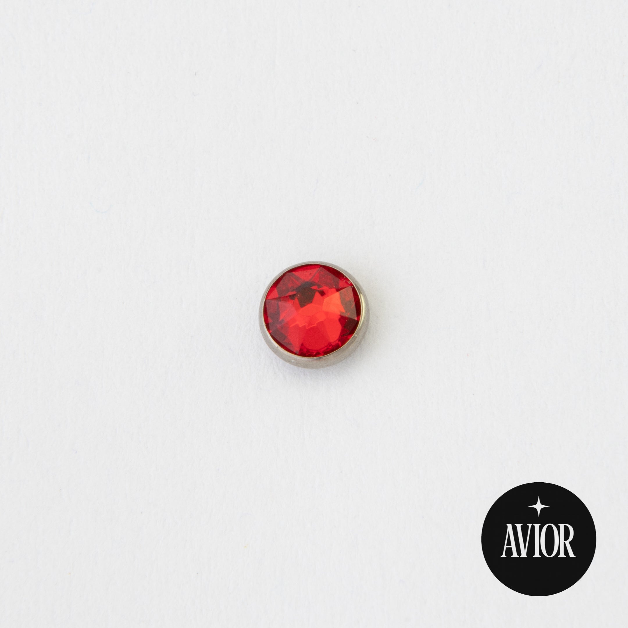 Nakit - Crveni cirkon + šipkica - Flat back, 4 mm, Titan