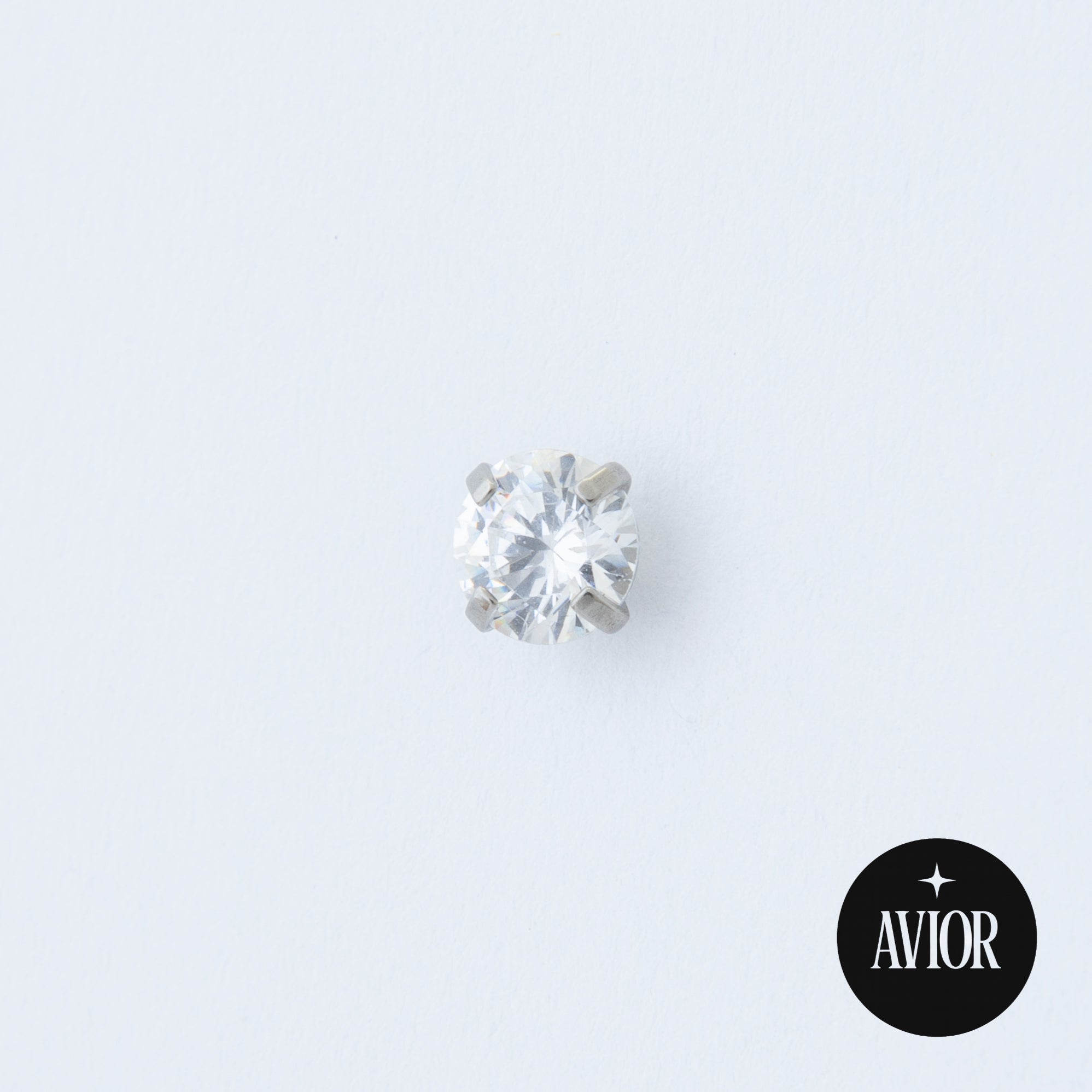 Nakit - Bijeli cirkon + šipkica, 4 mm - Titan
