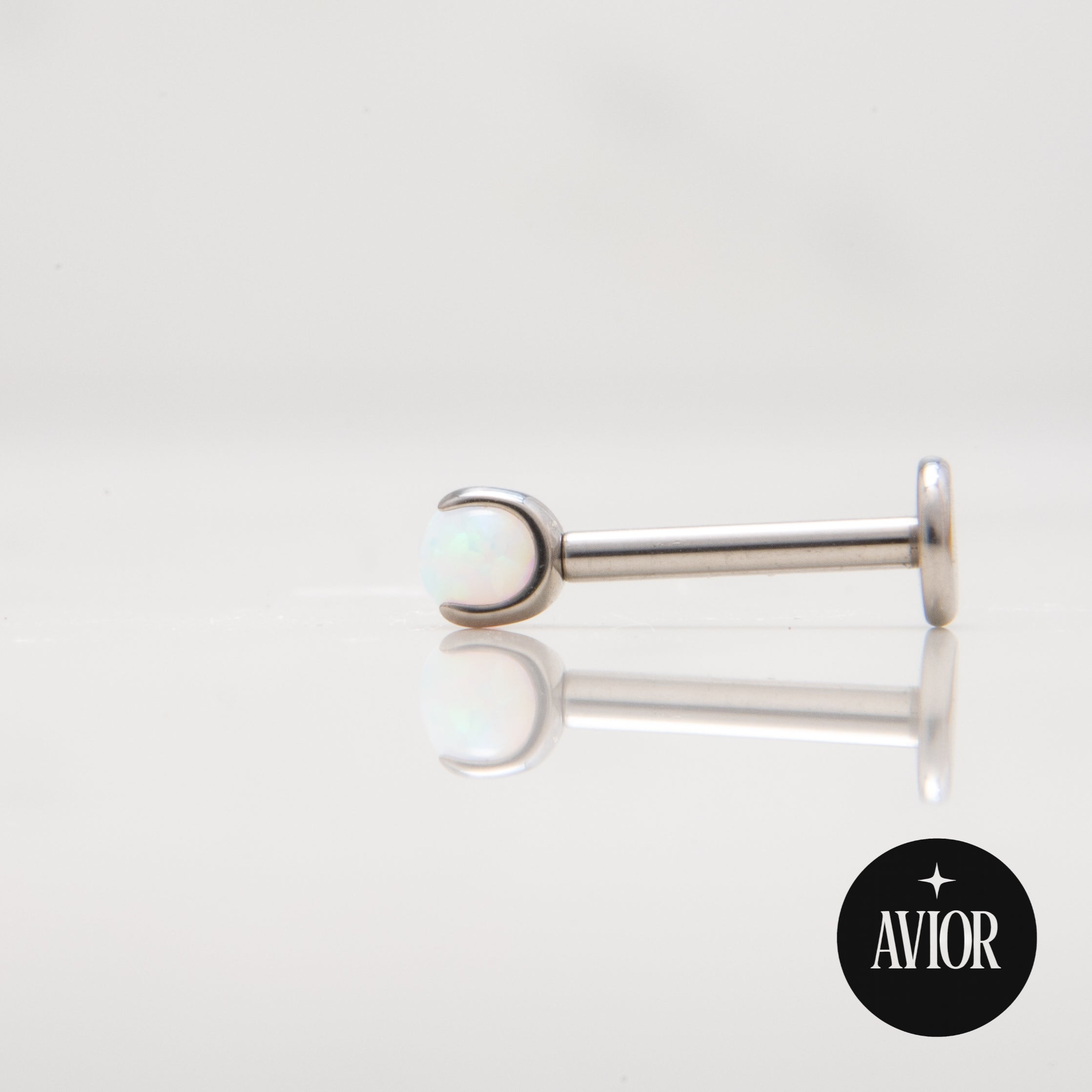 Nakit - Bijeli opal + šipkica - Kugla, 3 mm, Titan