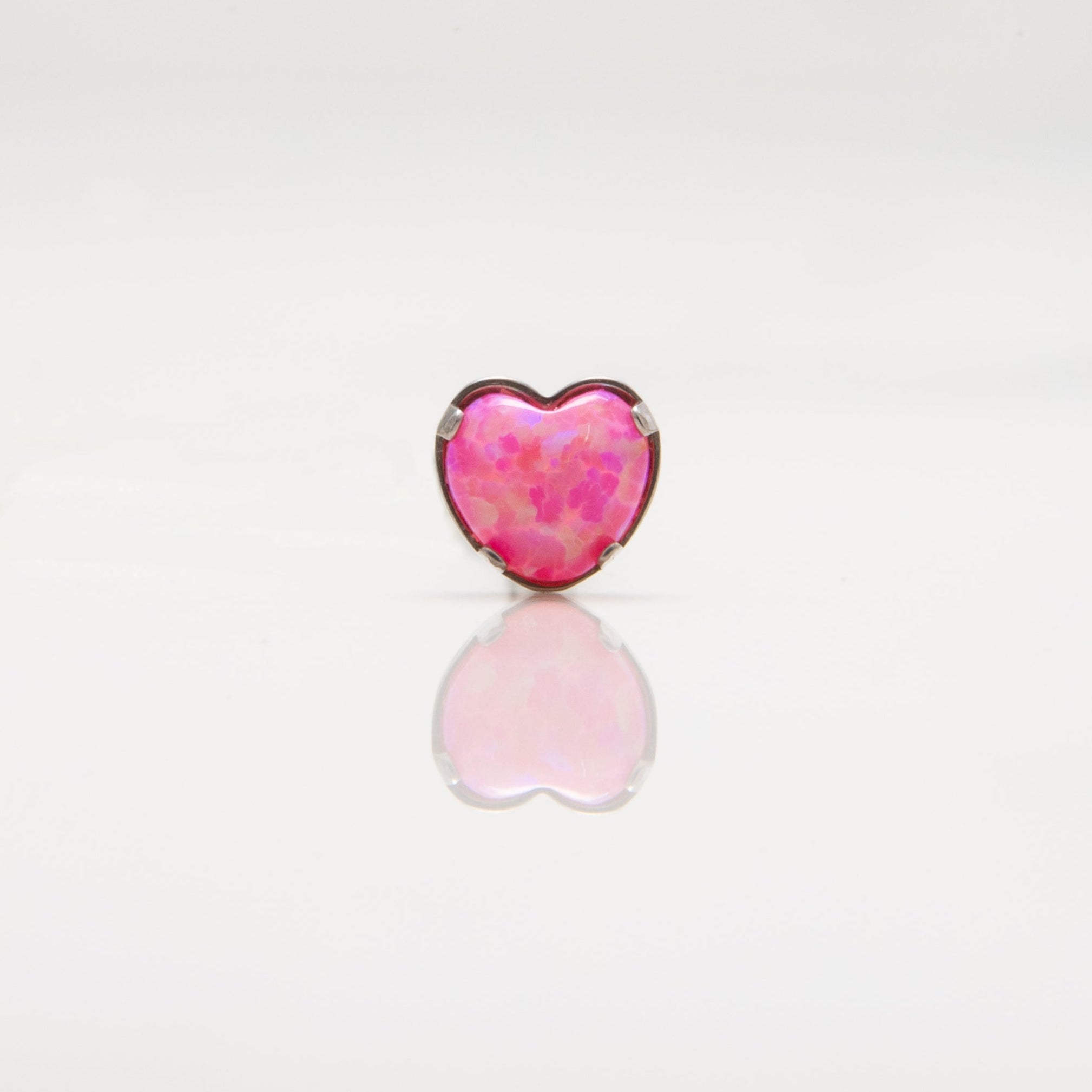 Dermal top - Ružičasti opal srce - 5 mm, Titan