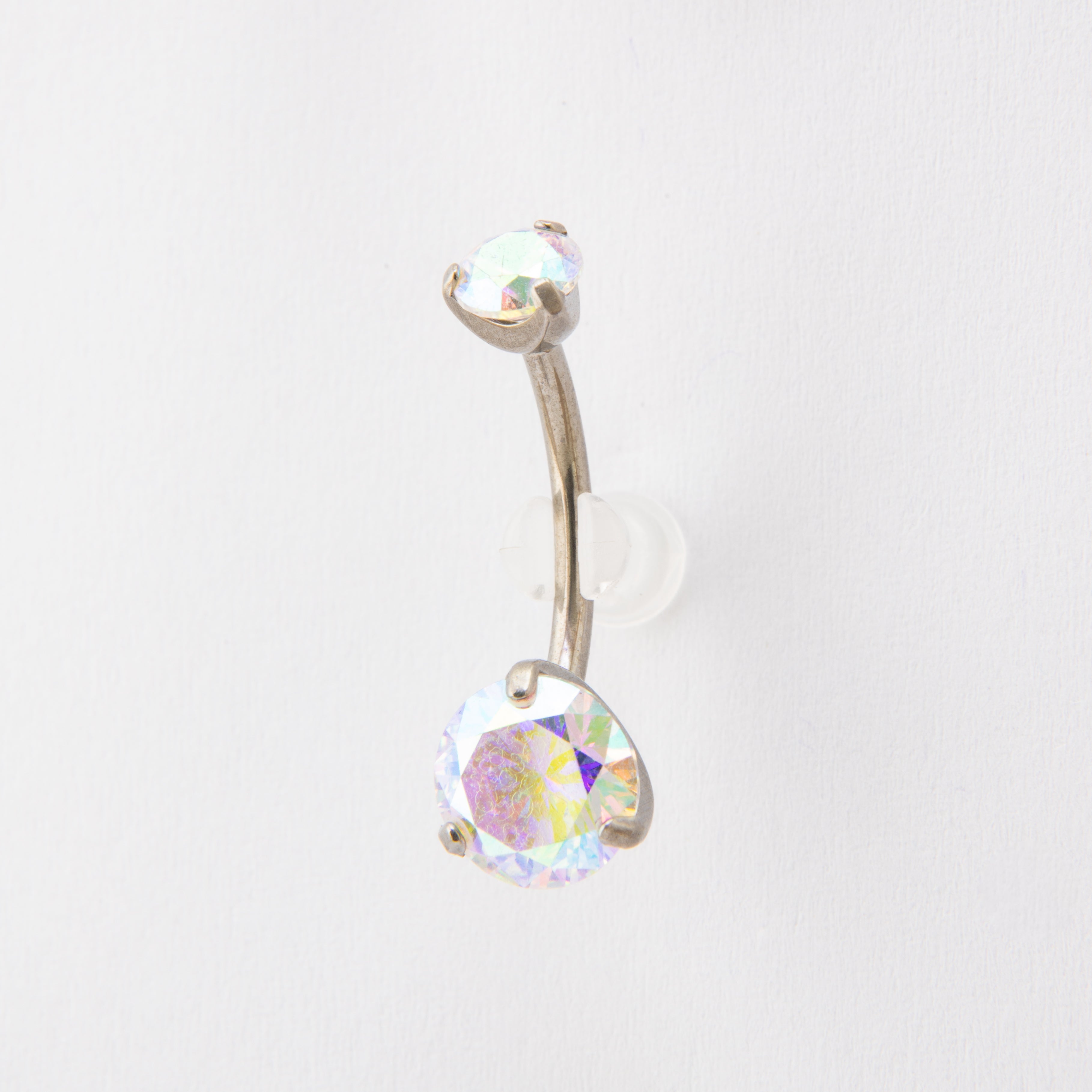 Navel - Aurelia borealis okrugli cirkon - Titan