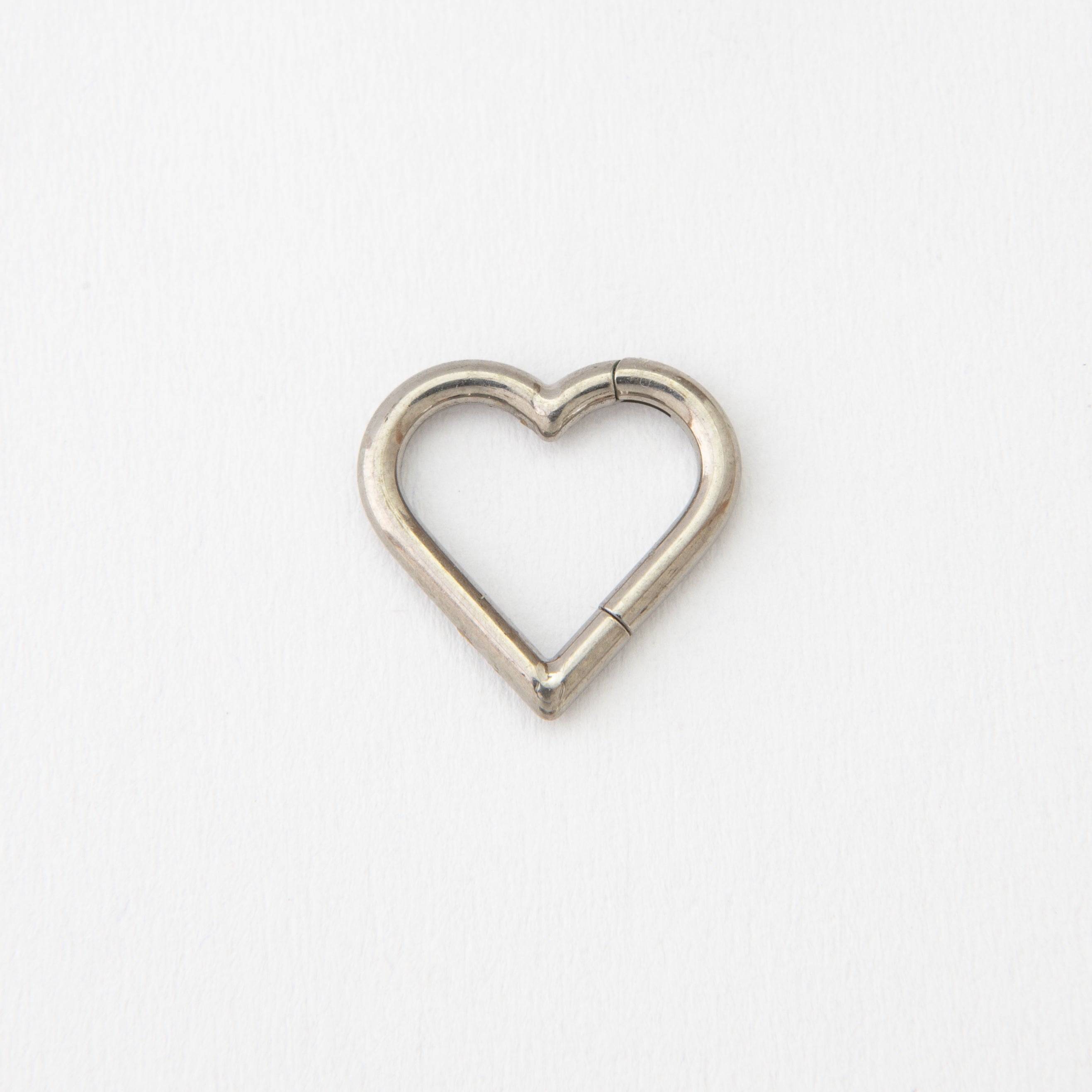 Ring - Srce metalik - 1.2 mm - promjer 8 mm - Titan