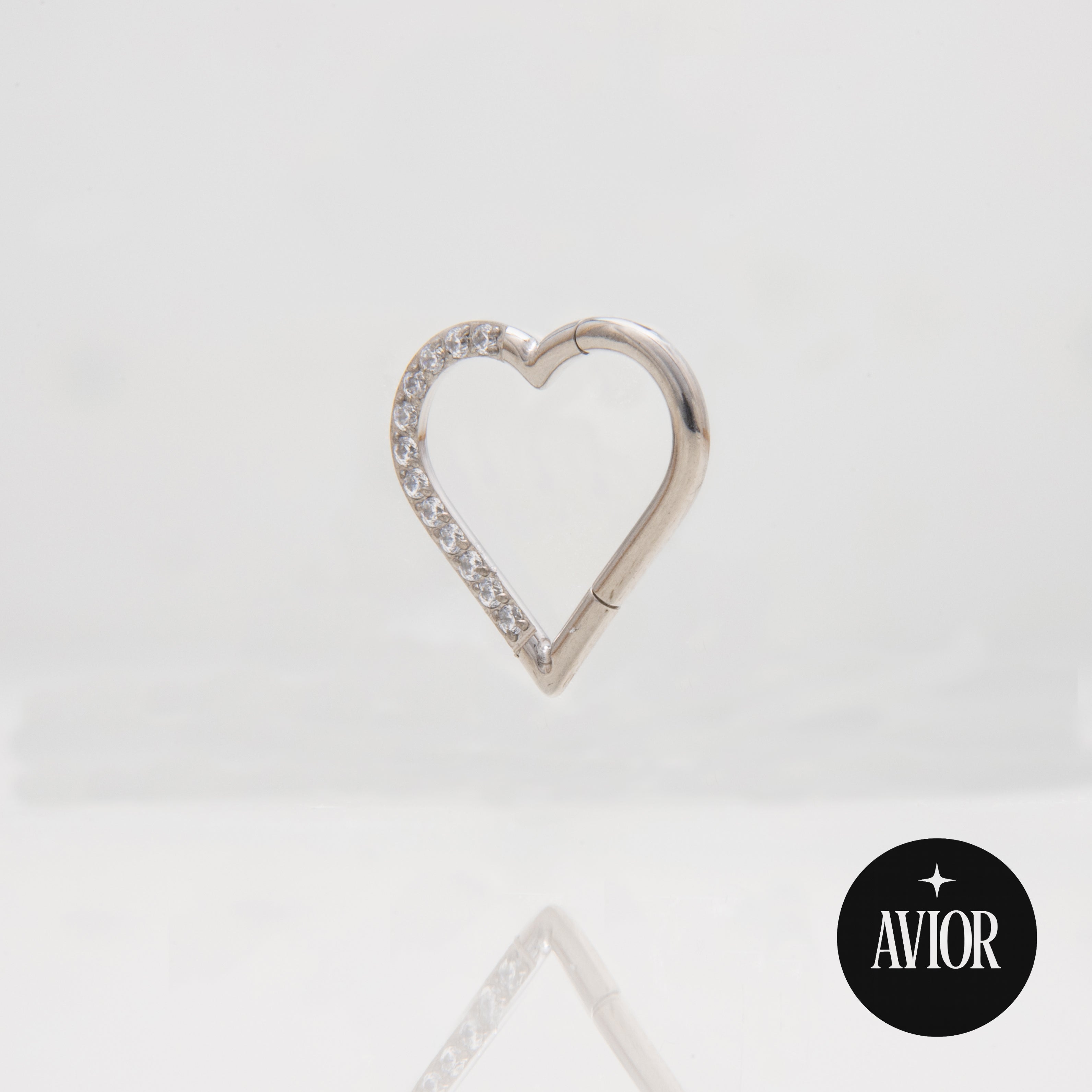 Ring - Srce metalik s cirkonima - 1.2 mm - promjer 10 mm - Titan