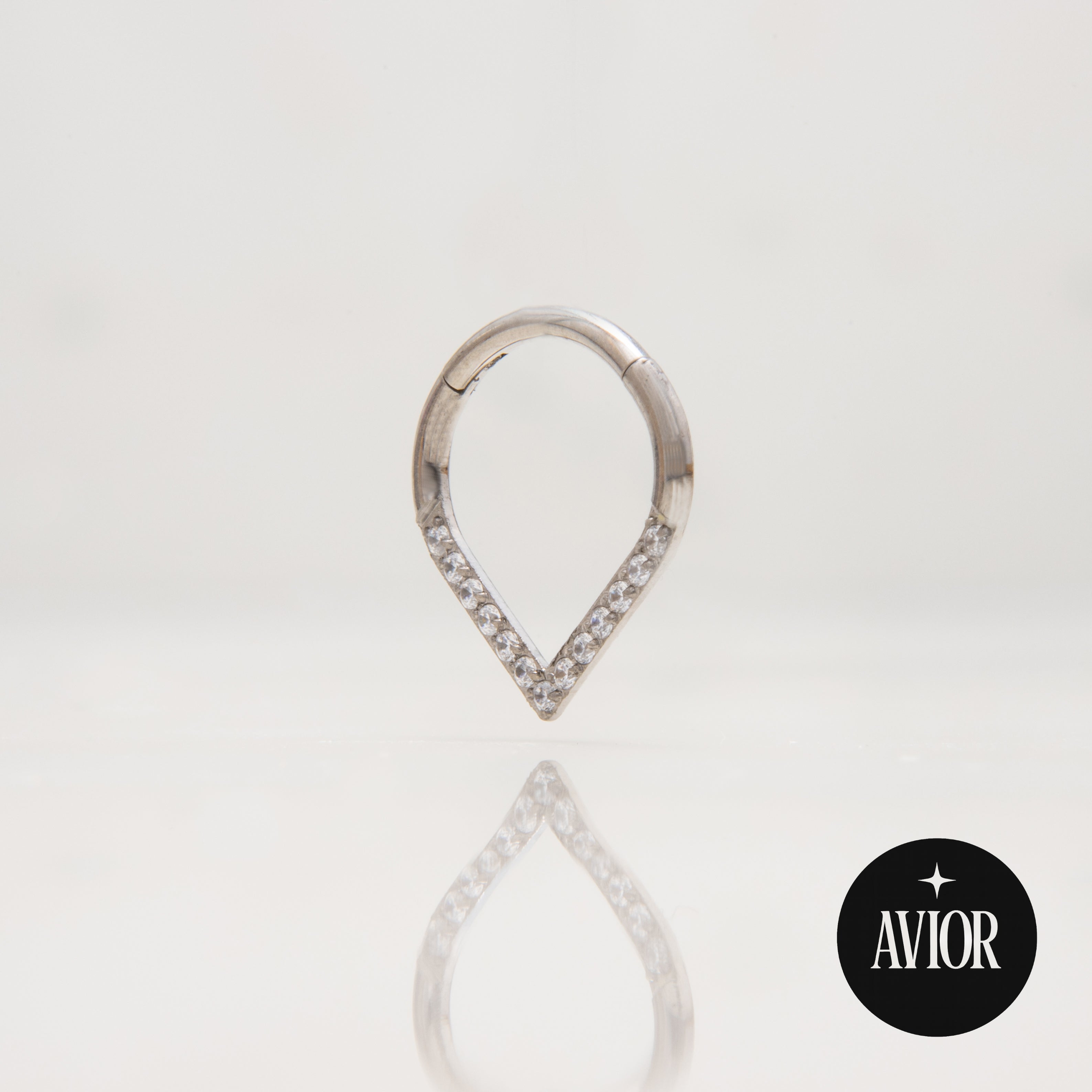 Ring - Suza s cirkonima debljine 1.2 mm - promjer 10 mm - Titan