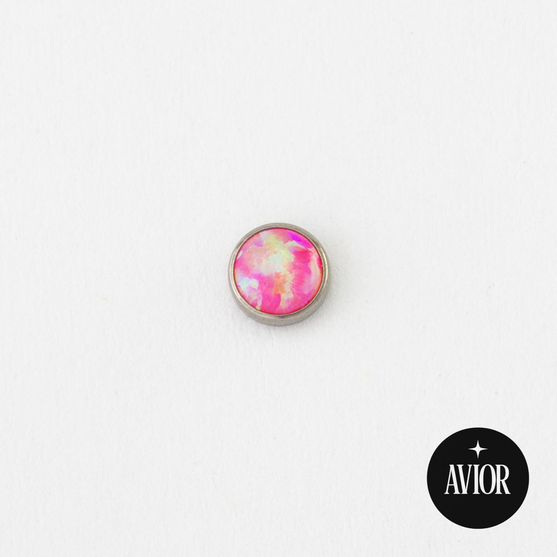 Dermal top - Ružičasti opal - 4 mm Titan