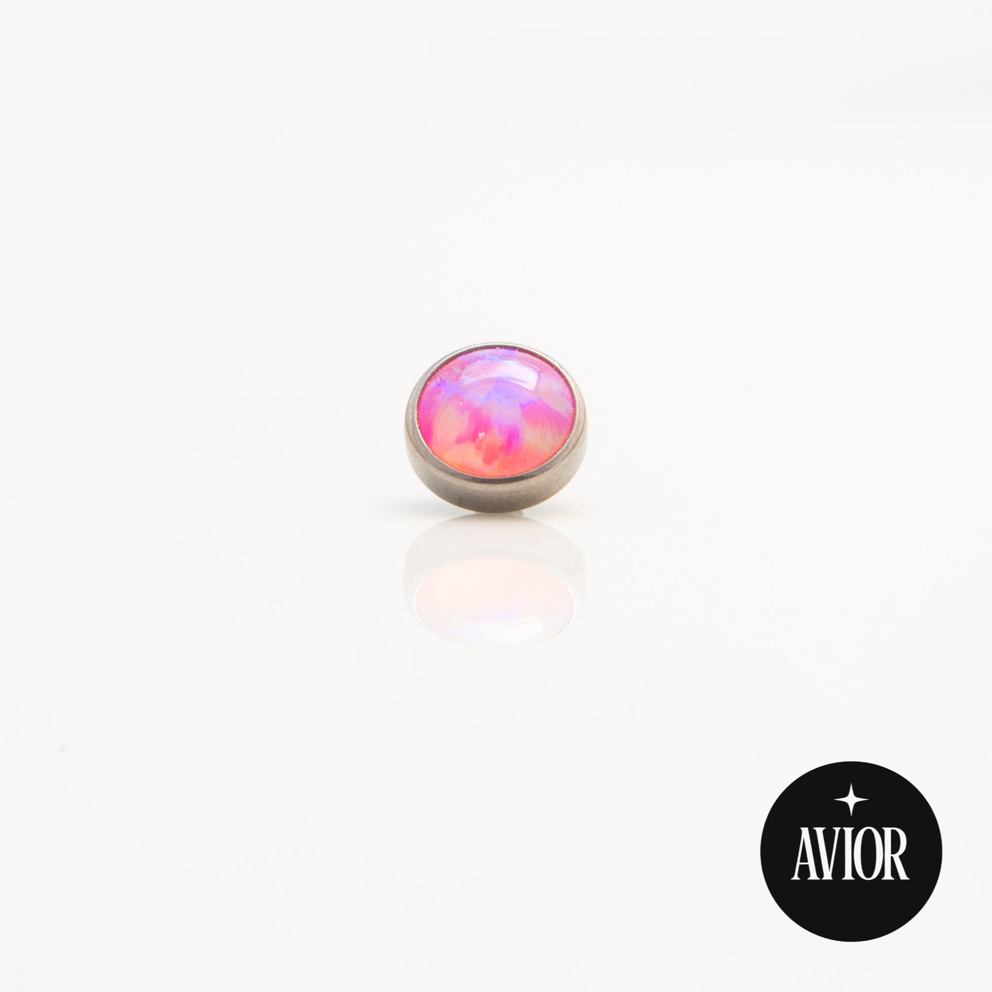 Dermal top - Ružičasti opal - 4 mm Titan