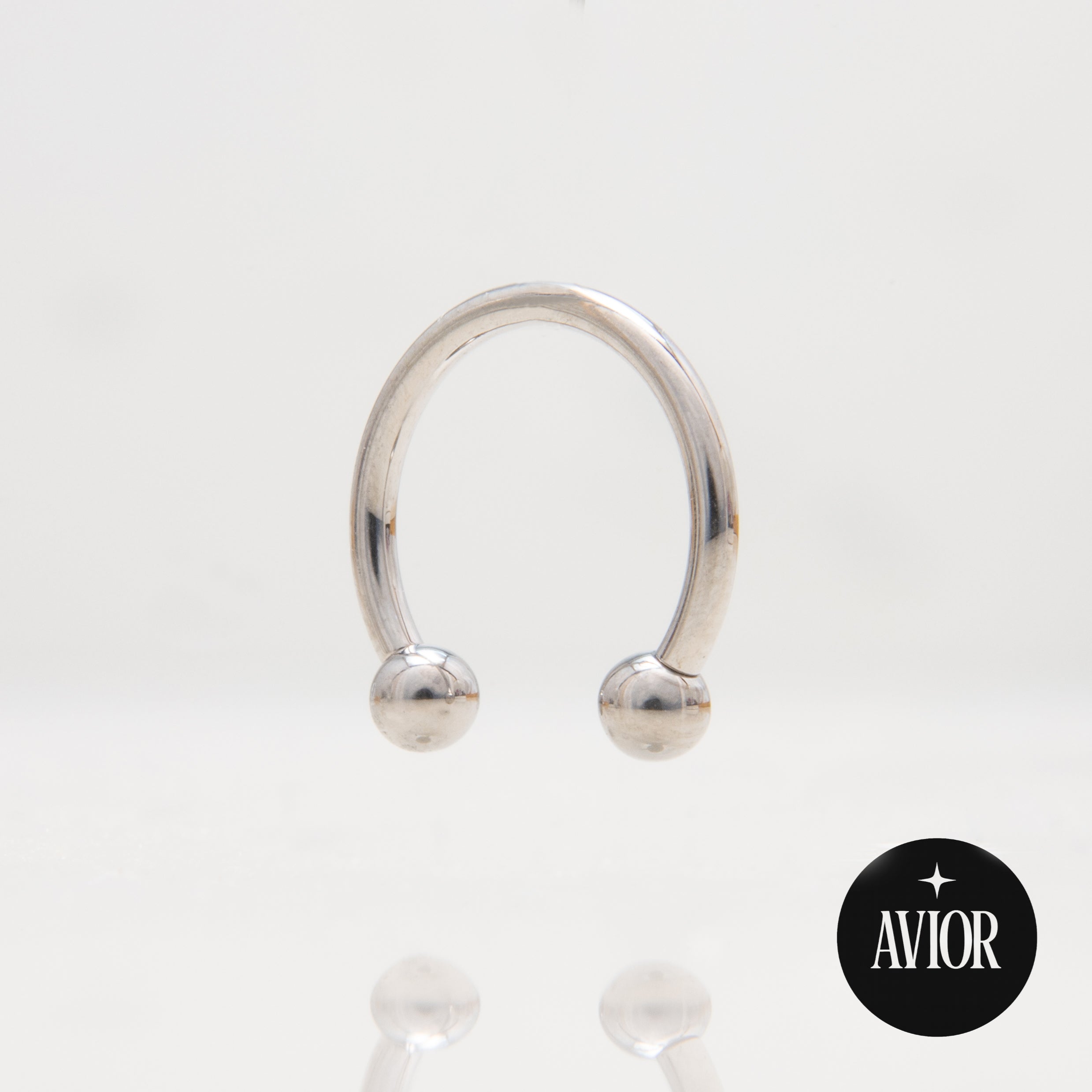 Potkova - S titan kuglicama promjera 3 mm - 1.2 mm - Titan