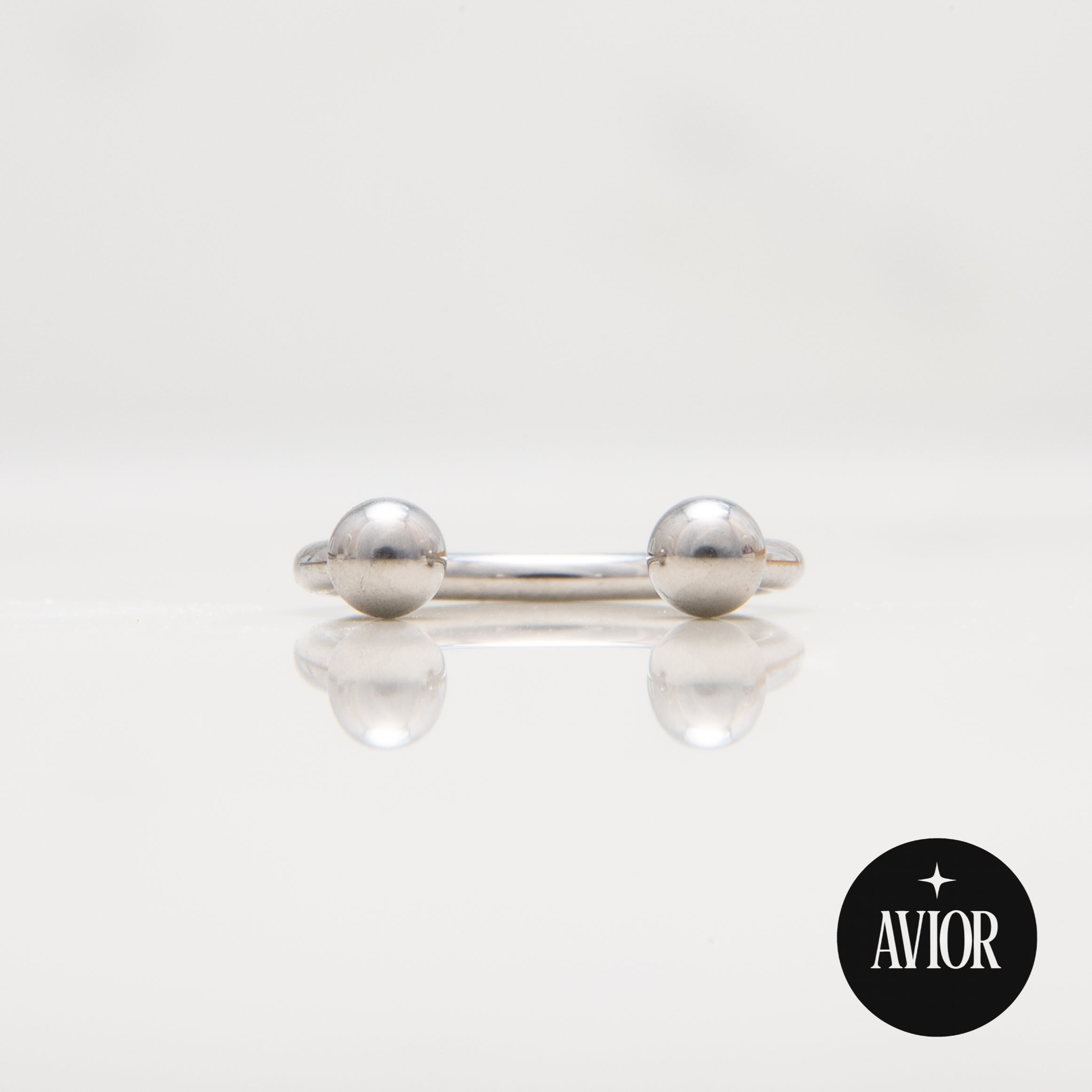Potkova - S titan kuglicama promjera 3 mm - 1.2 mm - Titan