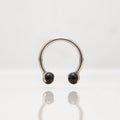 Potkova - S crnim okruglim kamenom promjera 3 mm - 1.2 mm - Titan