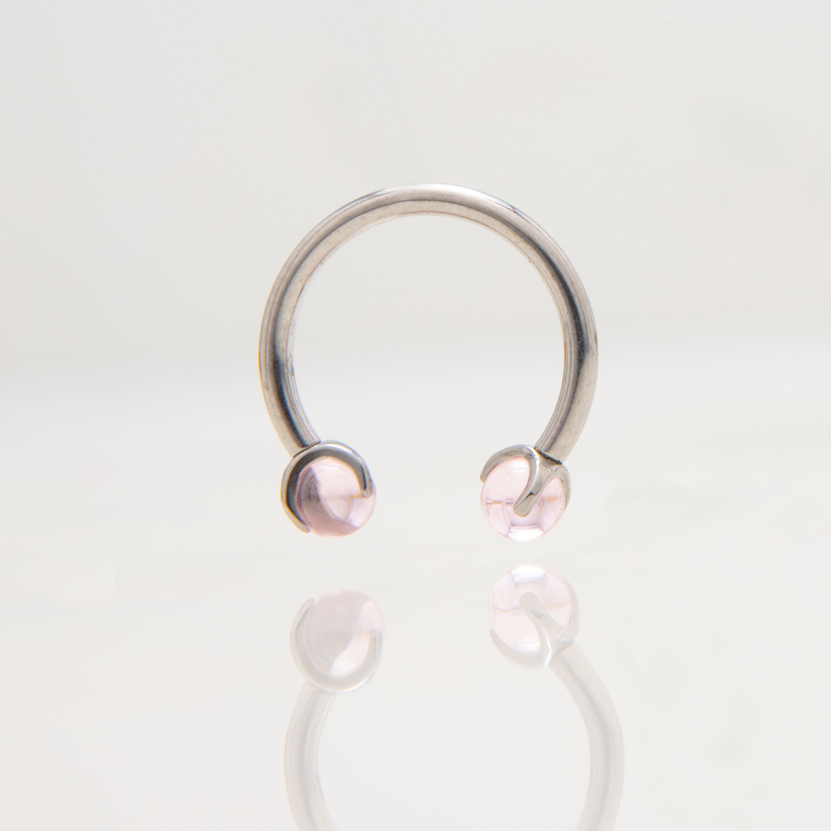 Potkova - S rozim okruglim cirkonom promjera 3 mm - 1.2 mm - Titan