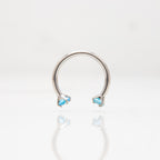 Potkova - S plavim cirkonom promjera 3 mm - 1.2 mm - Titan
