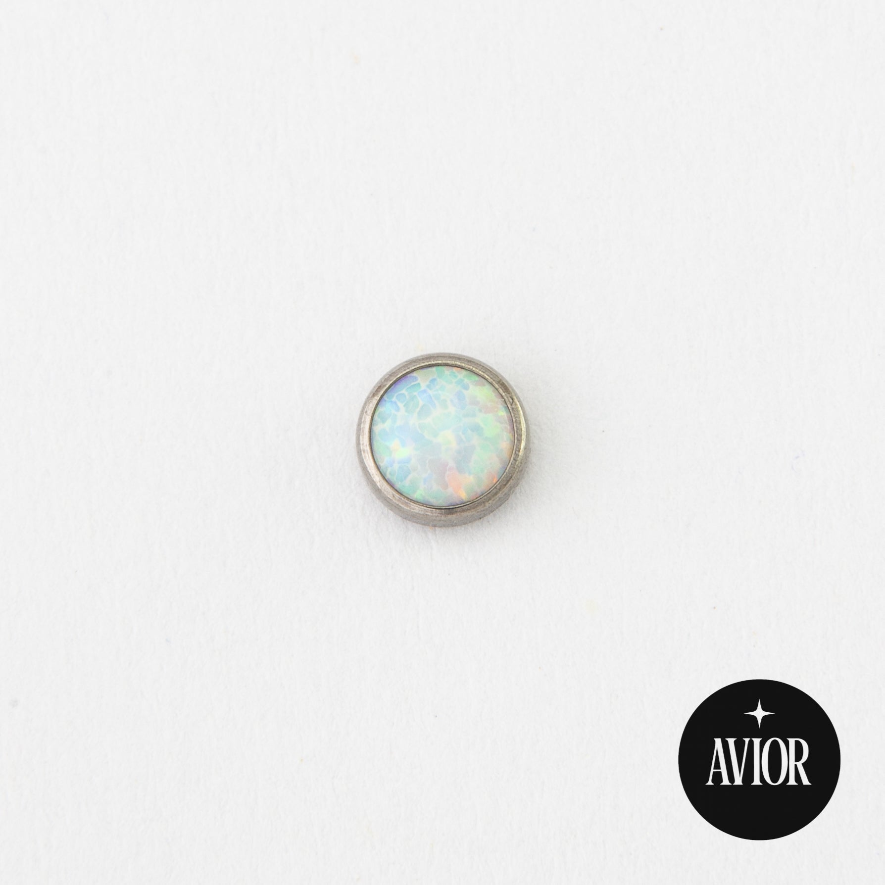 Dermal top -  Bijeli opal - 4 mm Titan