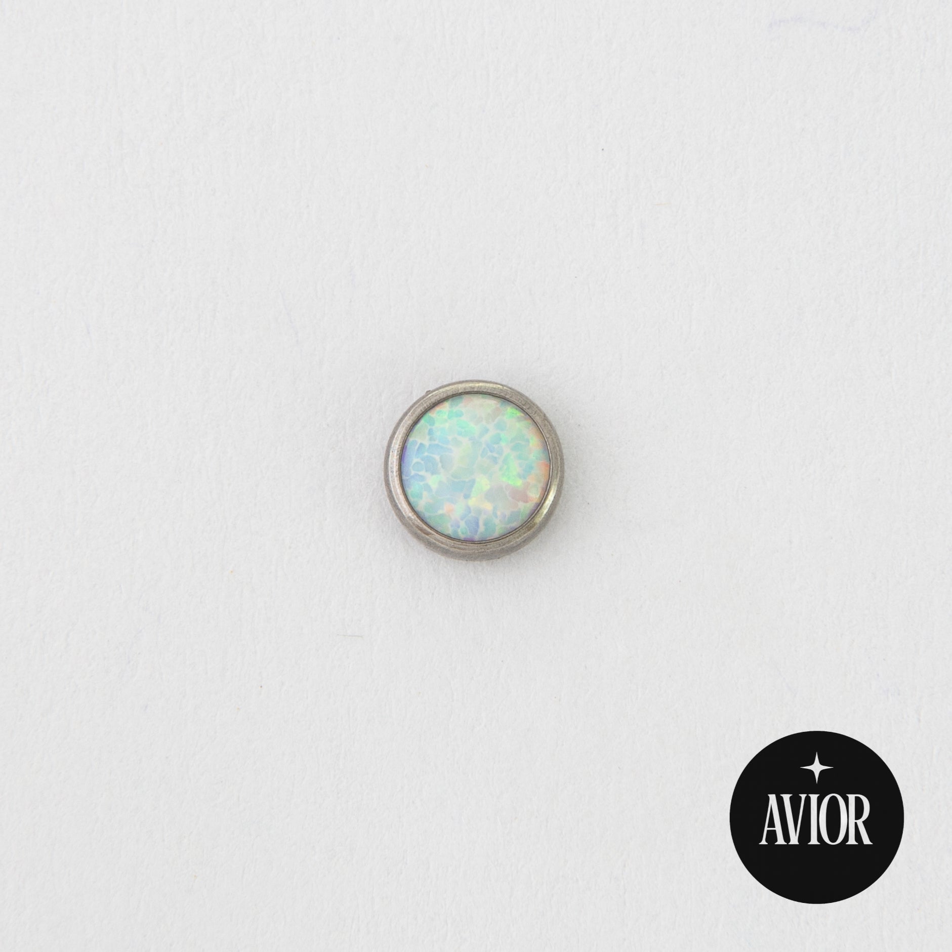 Dermal top -  Bijeli opal - 4 mm Titan